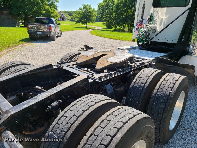 image for item GX9277 2009 Freightliner Century Class  semi truck