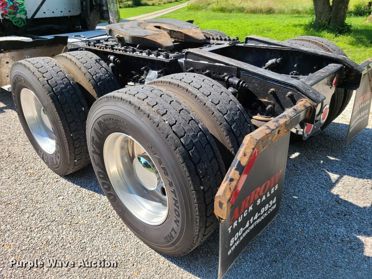 image for item GX9277 2009 Freightliner Century Class  semi truck