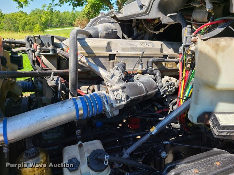 image for item GX9277 2009 Freightliner Century Class  semi truck