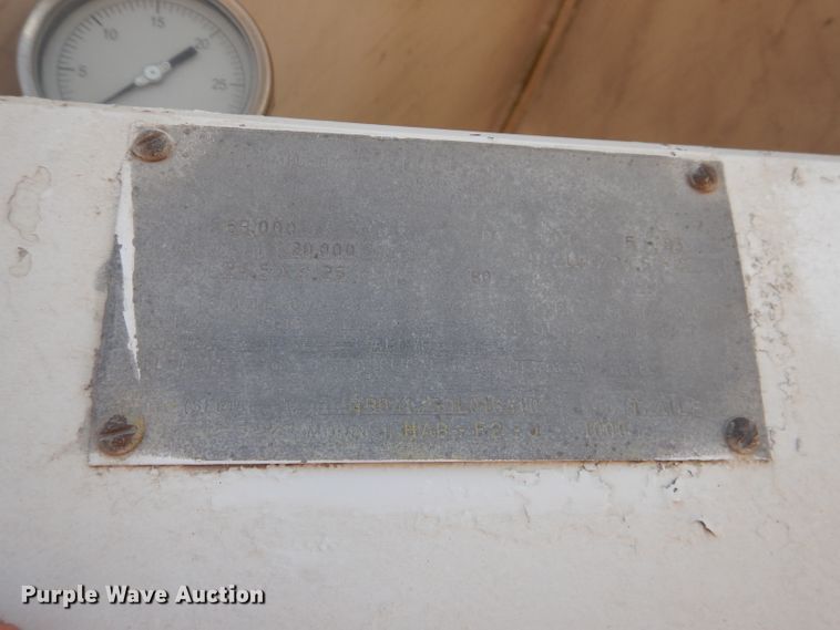 image for item HC9076 1983 Fruehauf HAB-FT-U pneumatic dry bulk trailer