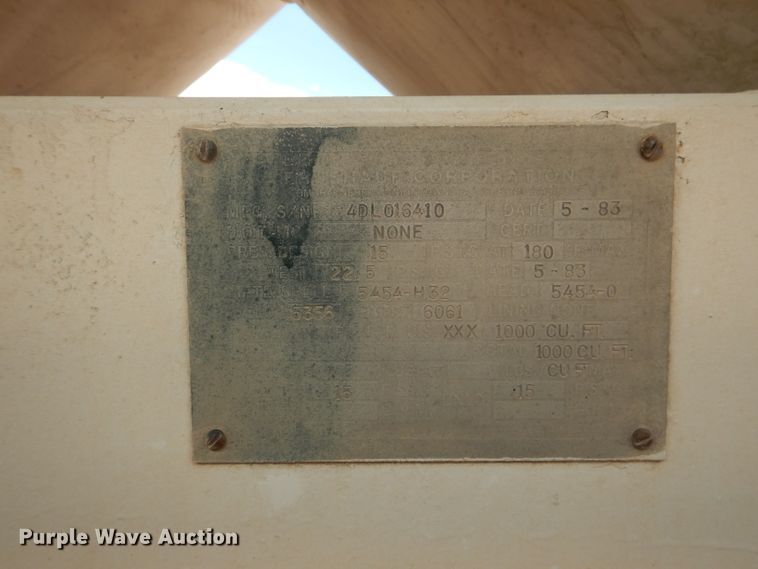 image for item HC9076 1983 Fruehauf HAB-FT-U pneumatic dry bulk trailer