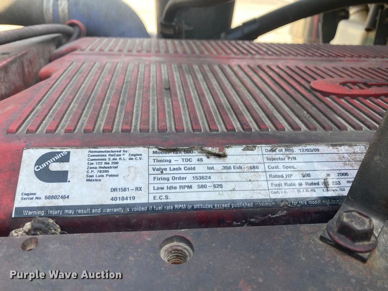 image for item HG9121 2003 International 9900i  semi truck