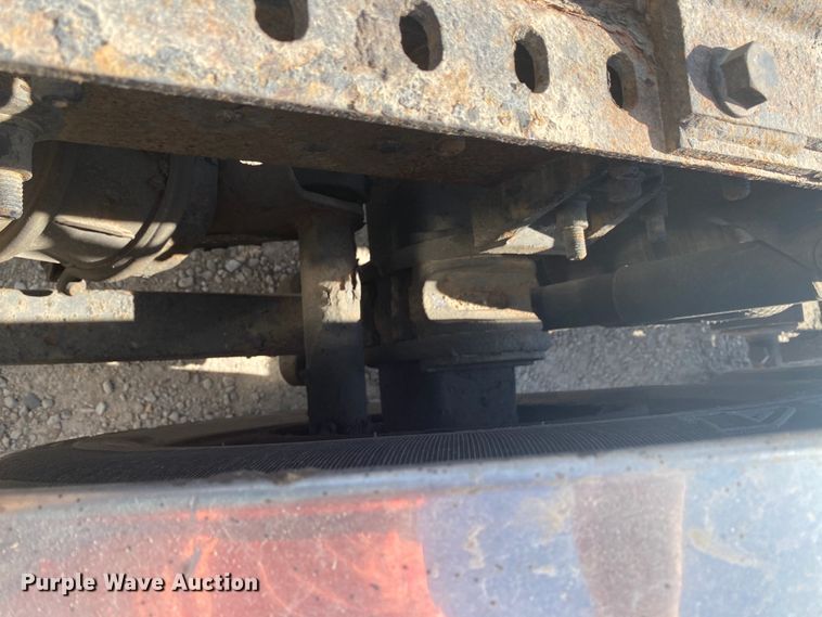 image for item HG9121 2003 International 9900i  semi truck