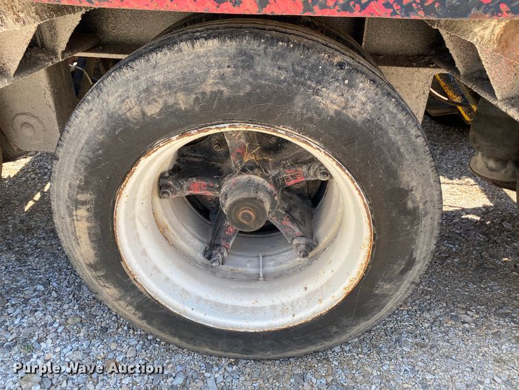 image for item HG9161 1991 Talbert T3DW-50SA-HRG-1-T1 lowboy equipment trailer