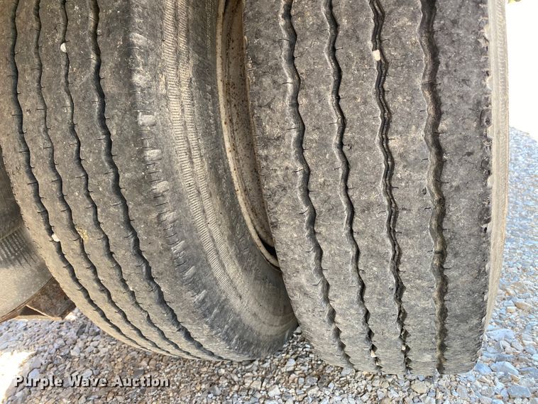 image for item HG9161 1991 Talbert T3DW-50SA-HRG-1-T1 lowboy equipment trailer