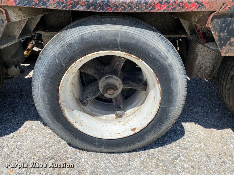 image for item HG9161 1991 Talbert T3DW-50SA-HRG-1-T1 lowboy equipment trailer