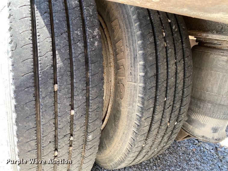 image for item HG9161 1991 Talbert T3DW-50SA-HRG-1-T1 lowboy equipment trailer