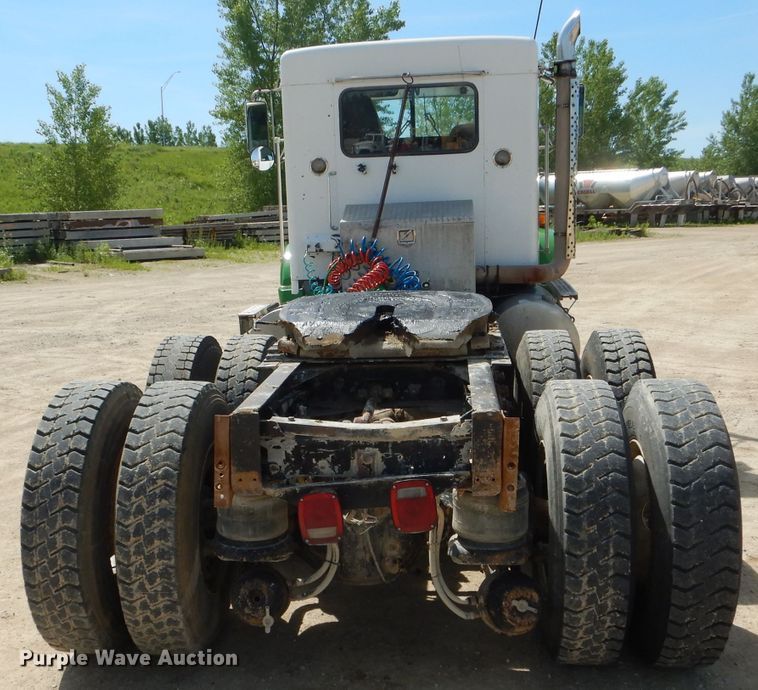 image for item HM9621 1992 Kenworth T400  semi truck