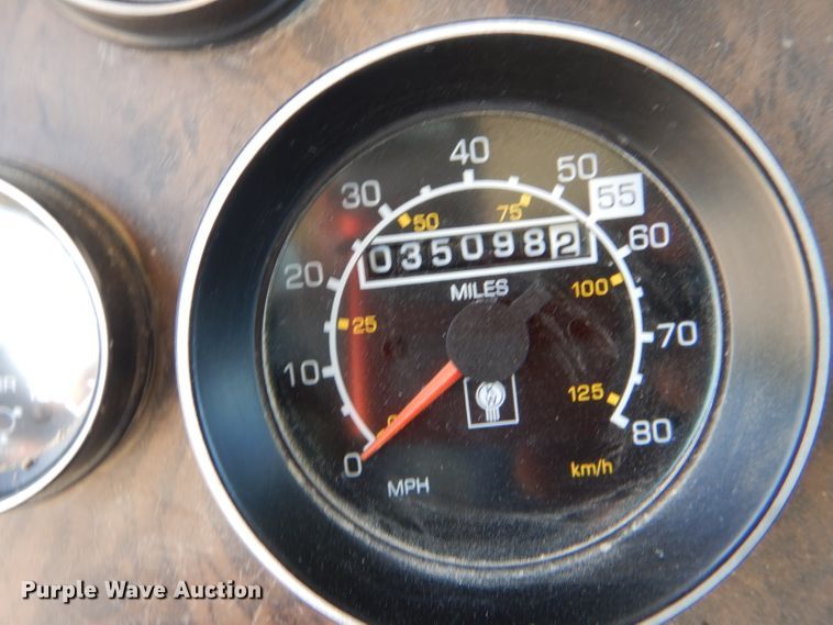 image for item HM9621 1992 Kenworth T400  semi truck