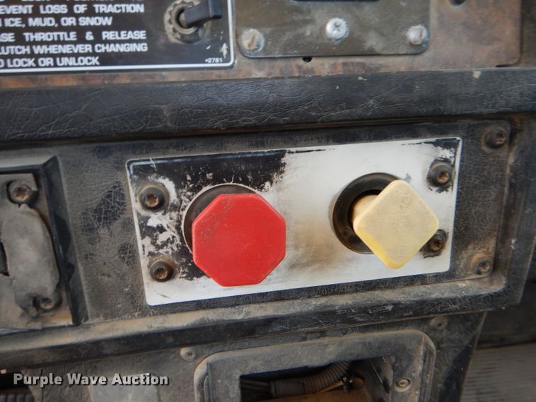 image for item HM9621 1992 Kenworth T400  semi truck