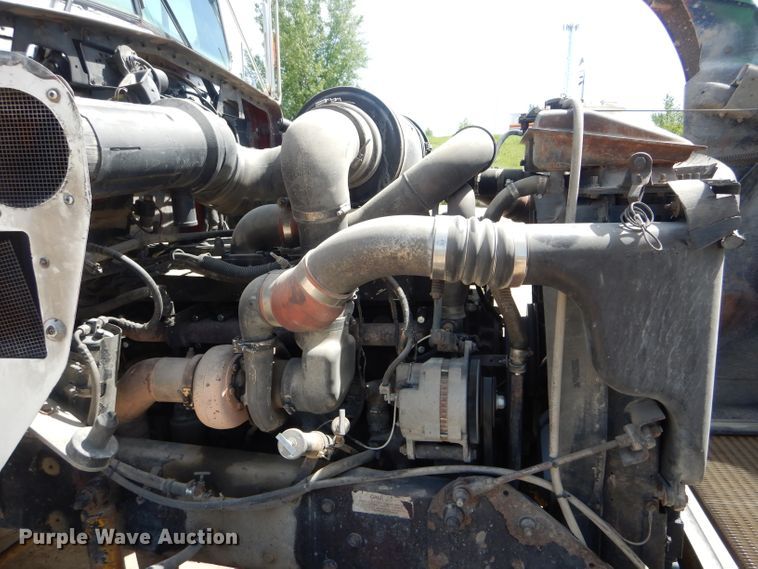 image for item HM9621 1992 Kenworth T400  semi truck