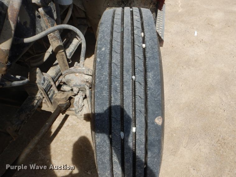 image for item HM9621 1992 Kenworth T400  semi truck