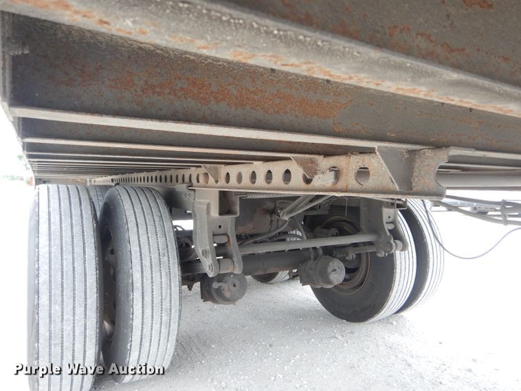 image for item HM9698 2000 Wabash dry van trailer