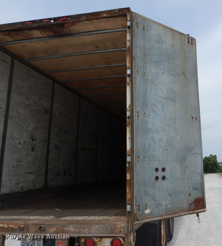 image for item HM9698 2000 Wabash dry van trailer
