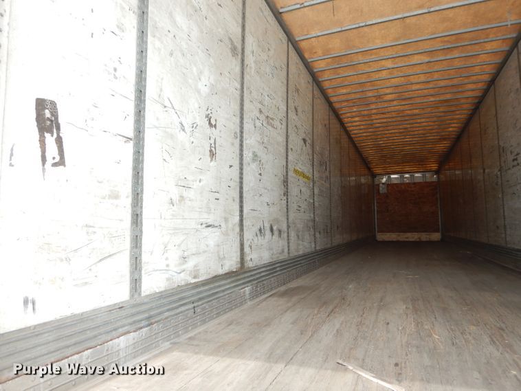 image for item HM9698 2000 Wabash dry van trailer