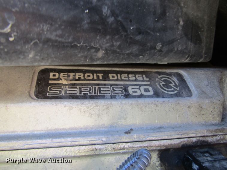 image for item HM9704 2010 Freightliner Cascadia  semi truck