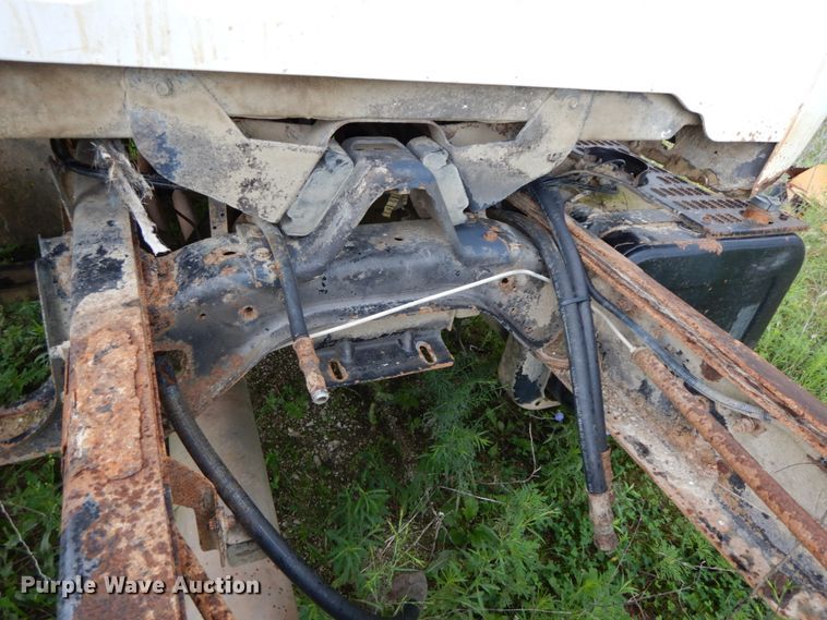 image for item HM9729 1994 GMC TopKick  truck cab and chassis