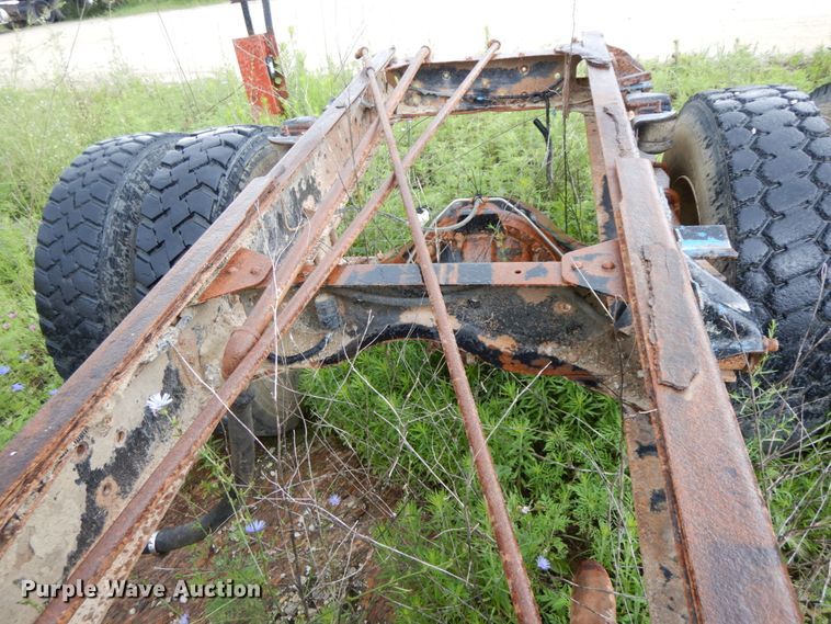 image for item HM9729 1994 GMC TopKick  truck cab and chassis