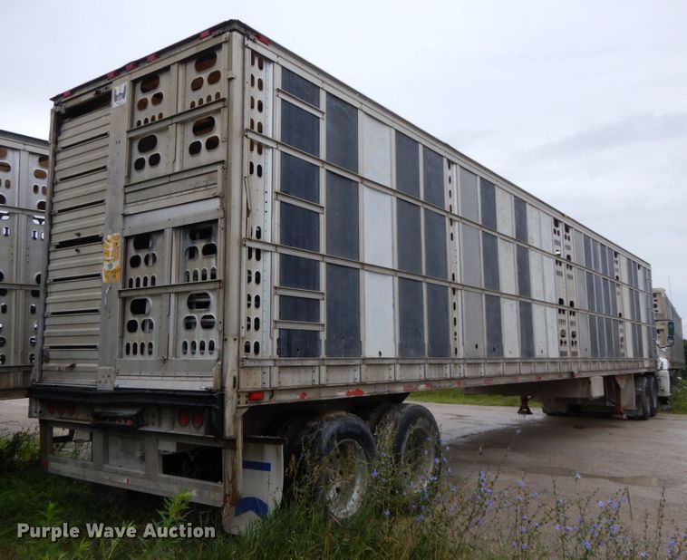 image for item HM9732 2005 Barrett livestock trailer