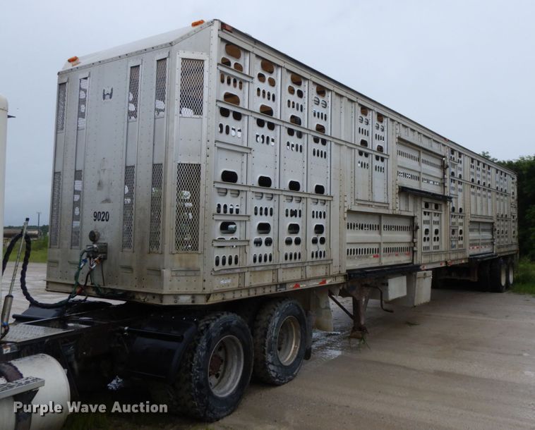 image for item HM9733 2005 Barrett livestock trailer