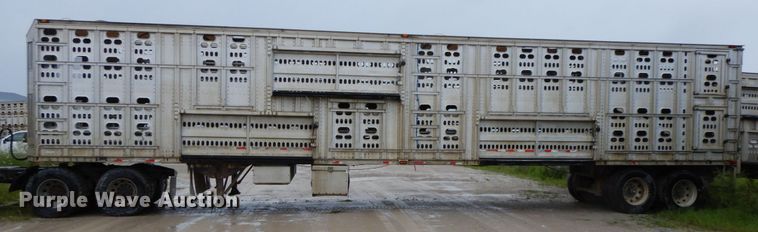 image for item HM9733 2005 Barrett livestock trailer