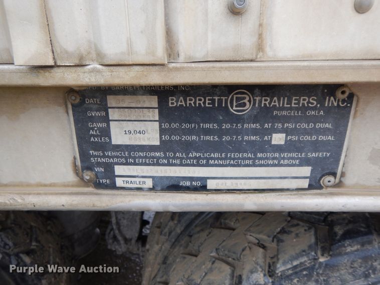 image for item HM9733 2005 Barrett livestock trailer
