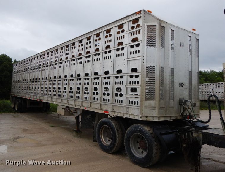 image for item HM9734 2005 Barrett livestock trailer