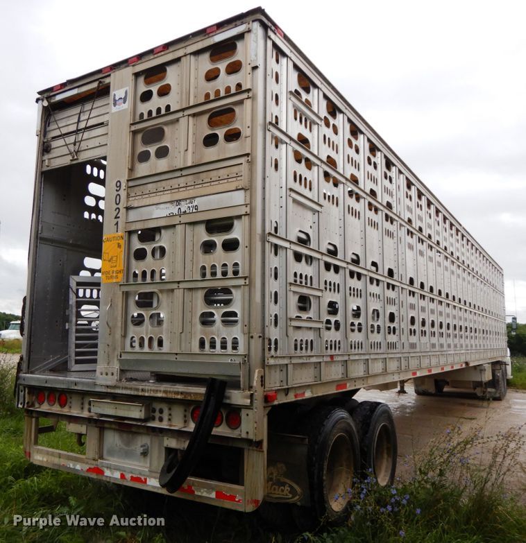 image for item HM9734 2005 Barrett livestock trailer