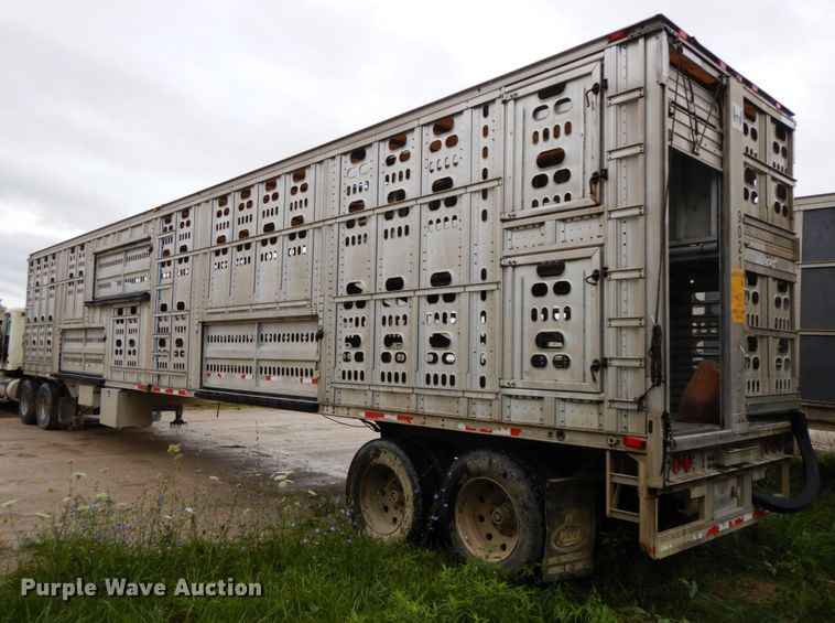 image for item HM9734 2005 Barrett livestock trailer