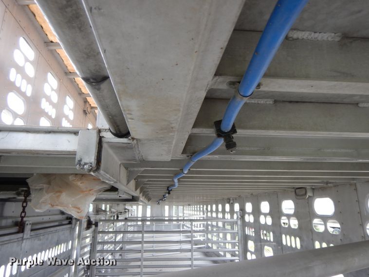 image for item HM9734 2005 Barrett livestock trailer