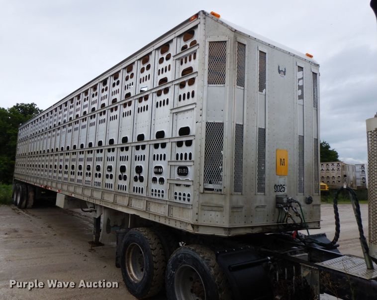 image for item HM9735 2005 Barrett livestock trailer