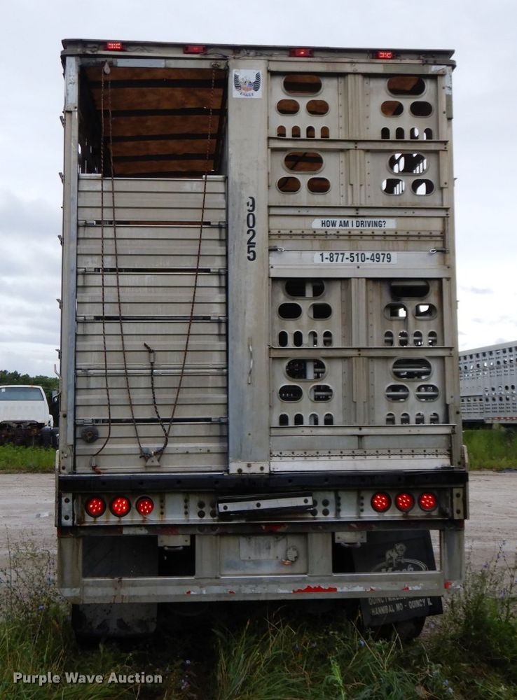 image for item HM9735 2005 Barrett livestock trailer