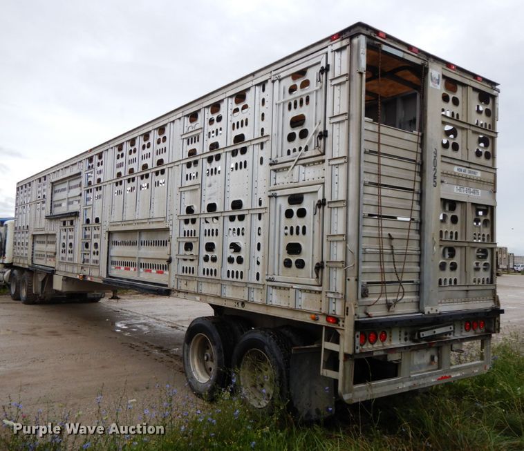 image for item HM9735 2005 Barrett livestock trailer