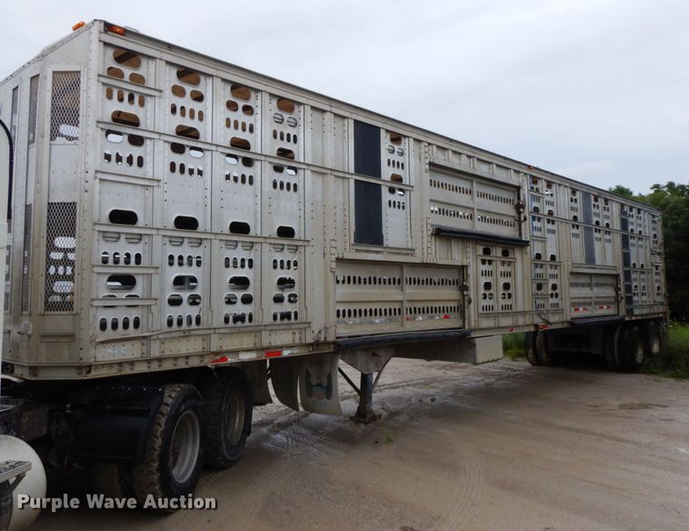 image for item HM9736 2005 Barrett livestock trailer
