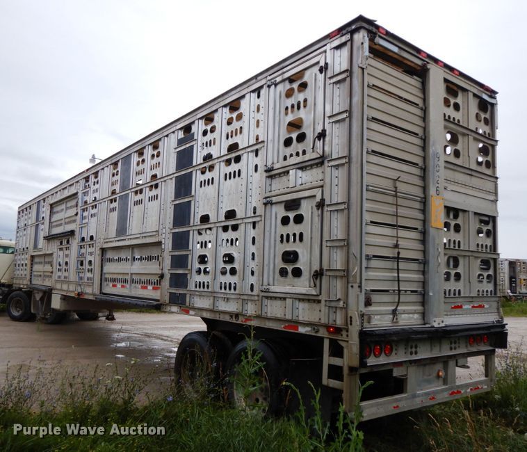 image for item HM9736 2005 Barrett livestock trailer