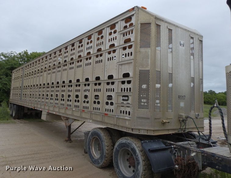 image for item HM9738 2003 Barrett livestock trailer