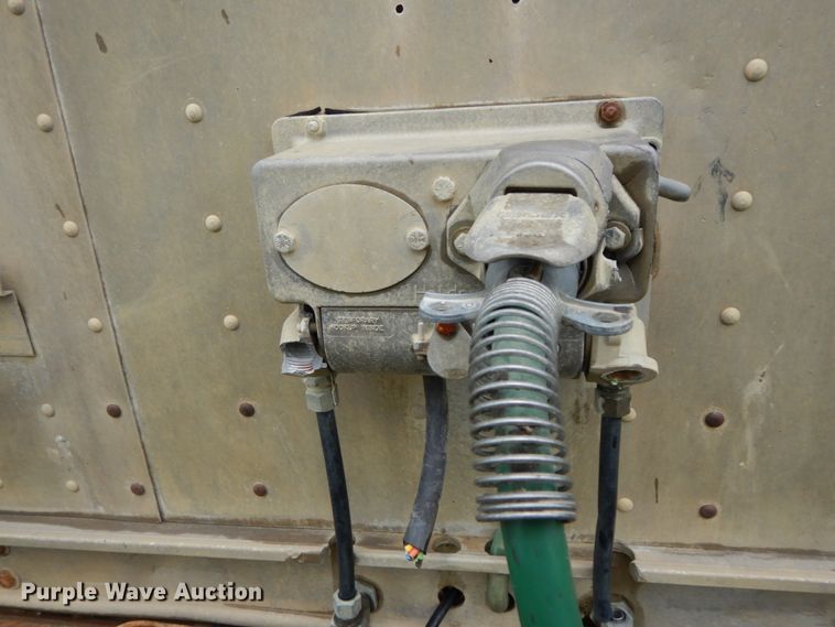 image for item HM9738 2003 Barrett livestock trailer