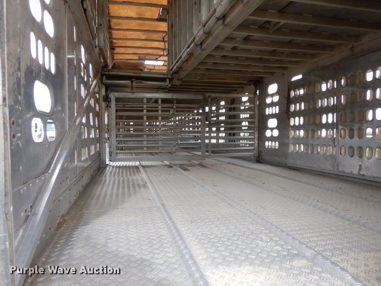 image for item HM9738 2003 Barrett livestock trailer