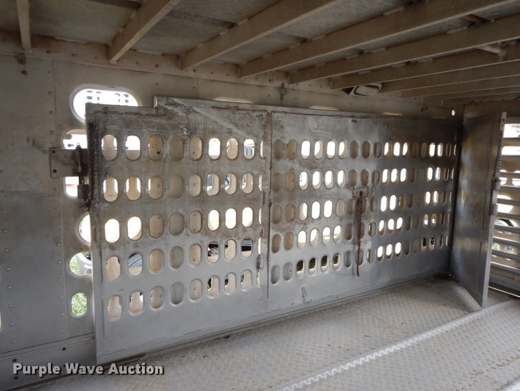 image for item HM9738 2003 Barrett livestock trailer