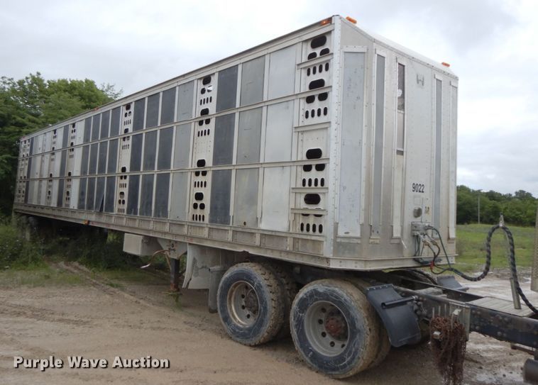 image for item HM9739 2005 Barrett livestock trailer
