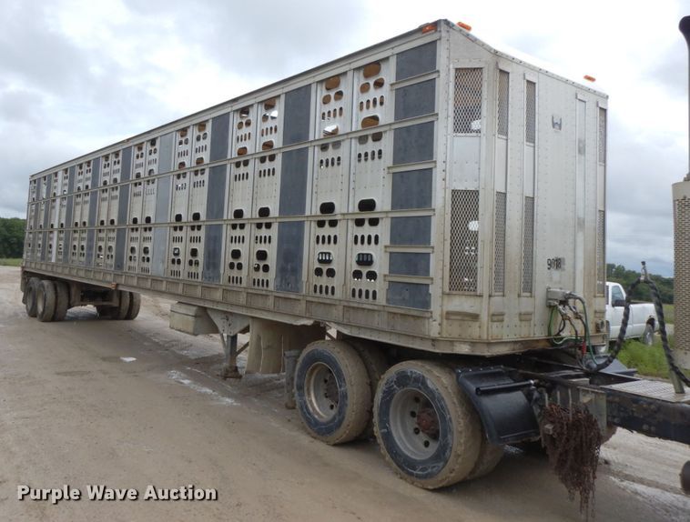 image for item HM9740 2005 Barrett livestock trailer