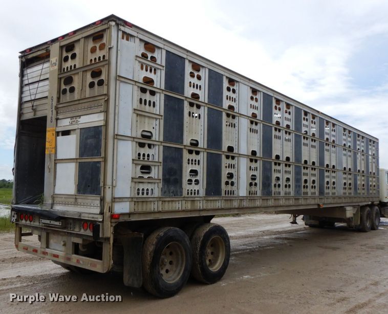 image for item HM9740 2005 Barrett livestock trailer