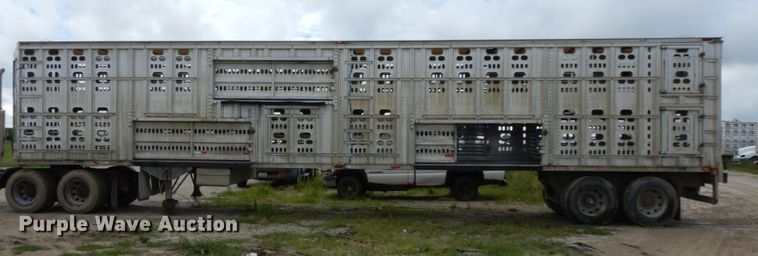 image for item HM9741 2005 Barrett livestock trailer