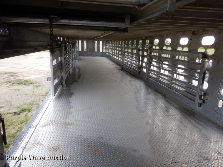 image for item HM9741 2005 Barrett livestock trailer