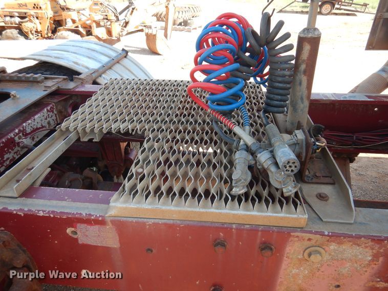 image for item HO9024 1992 Peterbilt 379  semi truck