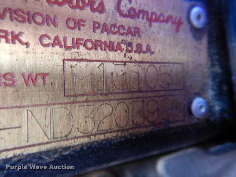 image for item HO9024 1992 Peterbilt 379  semi truck