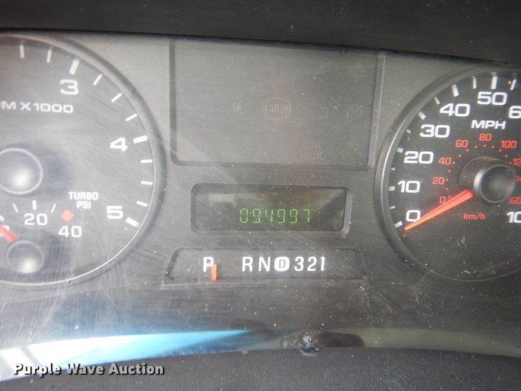 image for item HS9569 2007 Ford F550 Super Duty  utility bed truck