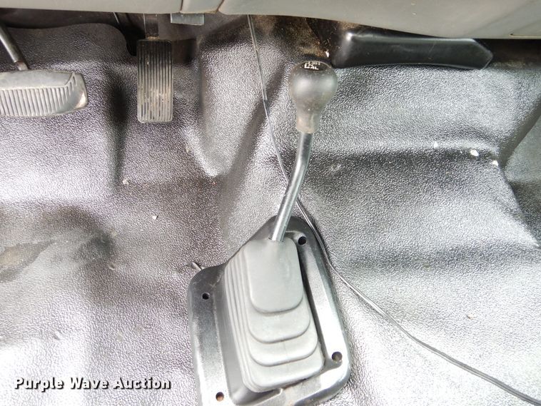 image for item HS9569 2007 Ford F550 Super Duty  utility bed truck