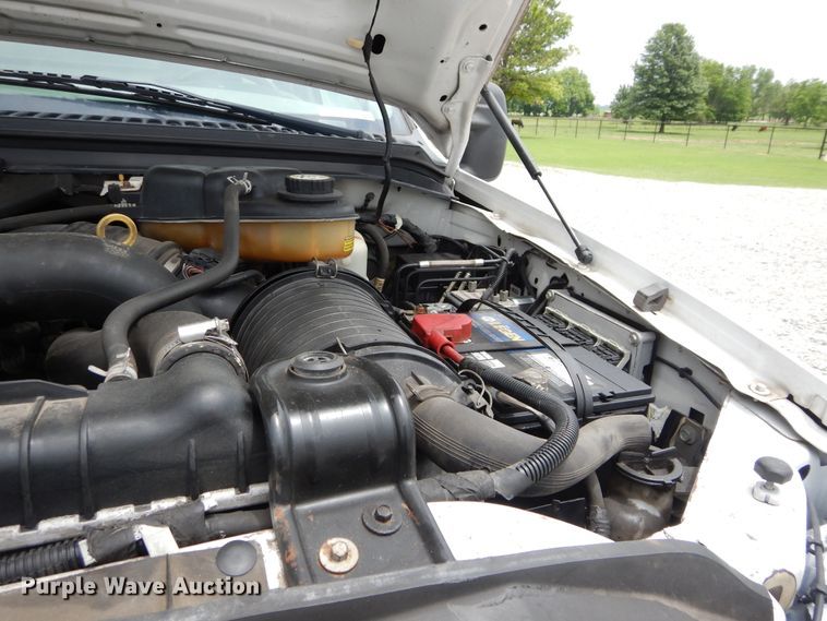 image for item HS9569 2007 Ford F550 Super Duty  utility bed truck