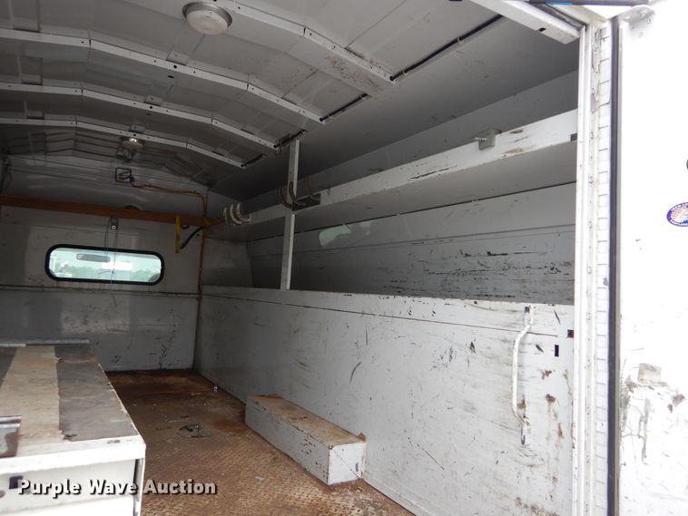 image for item HS9569 2007 Ford F550 Super Duty  utility bed truck